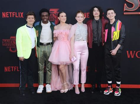 sadie sink feet|Stranger Things Height Chart: Ranking the Cast from Shortest to。